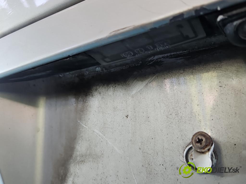 Bmw 5 E39 1996-2003 3.0d 193 hp automatic 142 kW 2926 cm3 5- zadní kufrové dveře  (Zadní kapota (kufr))