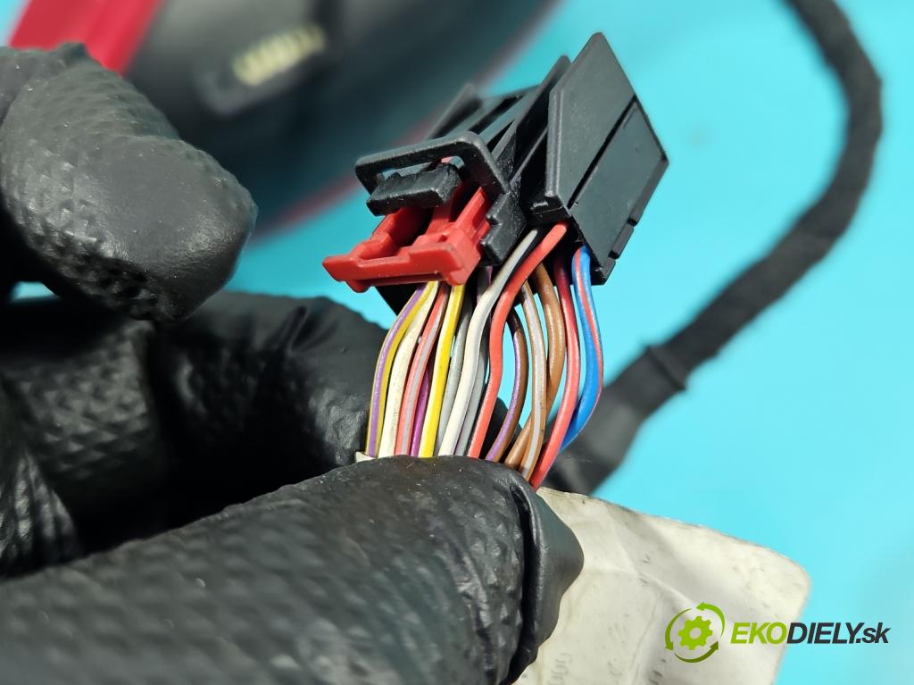 Porsche Panamera I 970 2009-2016 3.0 v6 420hp automatic 309 kW 2997 cm3 5- zpětné zrcátko levé  (Klika dveří ostatní)