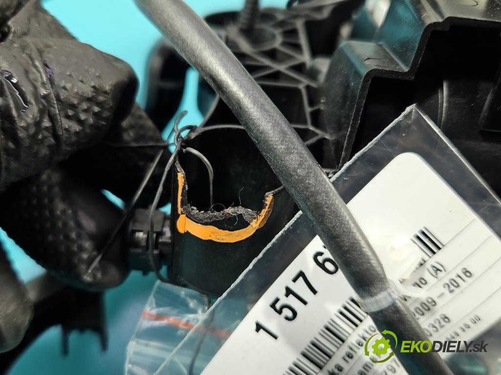 Porsche Panamera I 970 2009-2016 3.0 v6 420hp automatic 309 kW 2997 cm3 5- čočka reflektor: pravé části