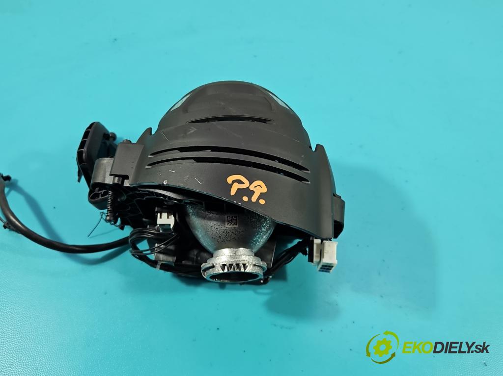 Porsche Panamera I 970 2009-2016 3.0 v6 420hp automatic 309 kW 2997 cm3 5- čočka reflektor: pravé části