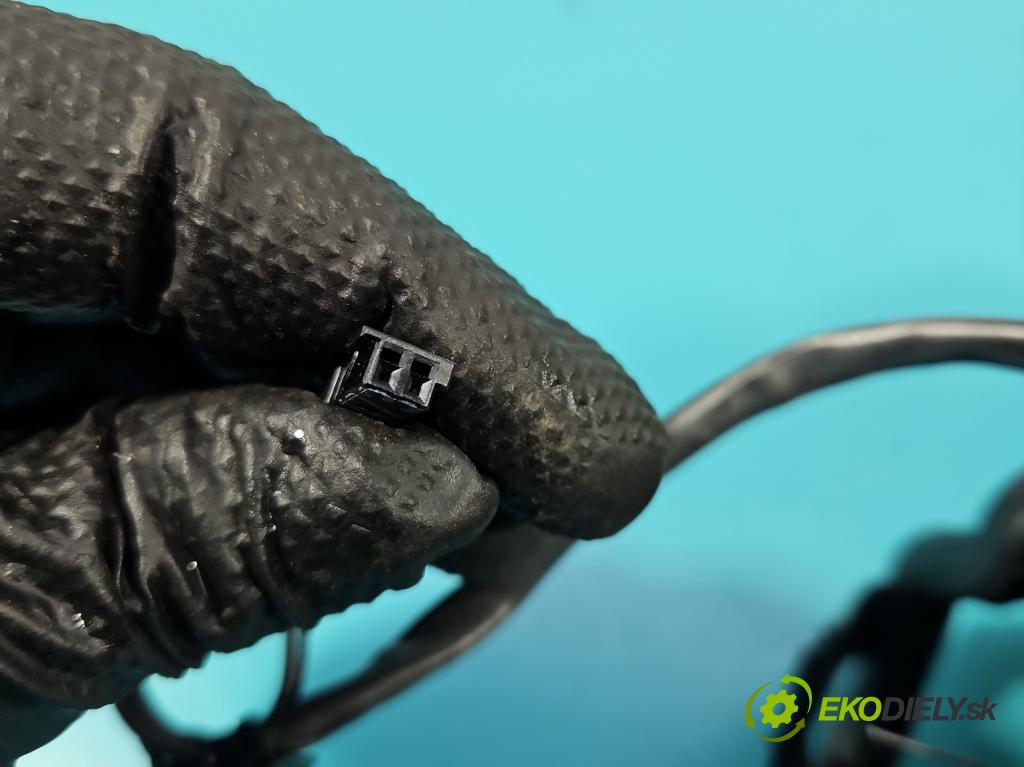 Porsche Panamera I 970 2009-2016 3.0 v6 420hp automatic 309 kW 2997 cm3 5- čočka reflektor: pravé části