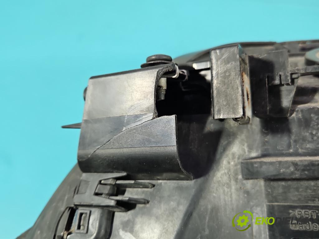 Bmw 7 F01 2008-2015 3.0d 245KM automatic 180 kW 2993 cm3 4- Reflektor: pravý 7182150 (Svetlo predné pravé)