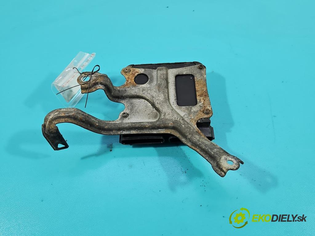 Toyota Avensis II T25 2003-2008 2.0 d4d 126 HP manual 93 kW 1998 cm3 5- riadiaca jednotka ostatné 89871-71010