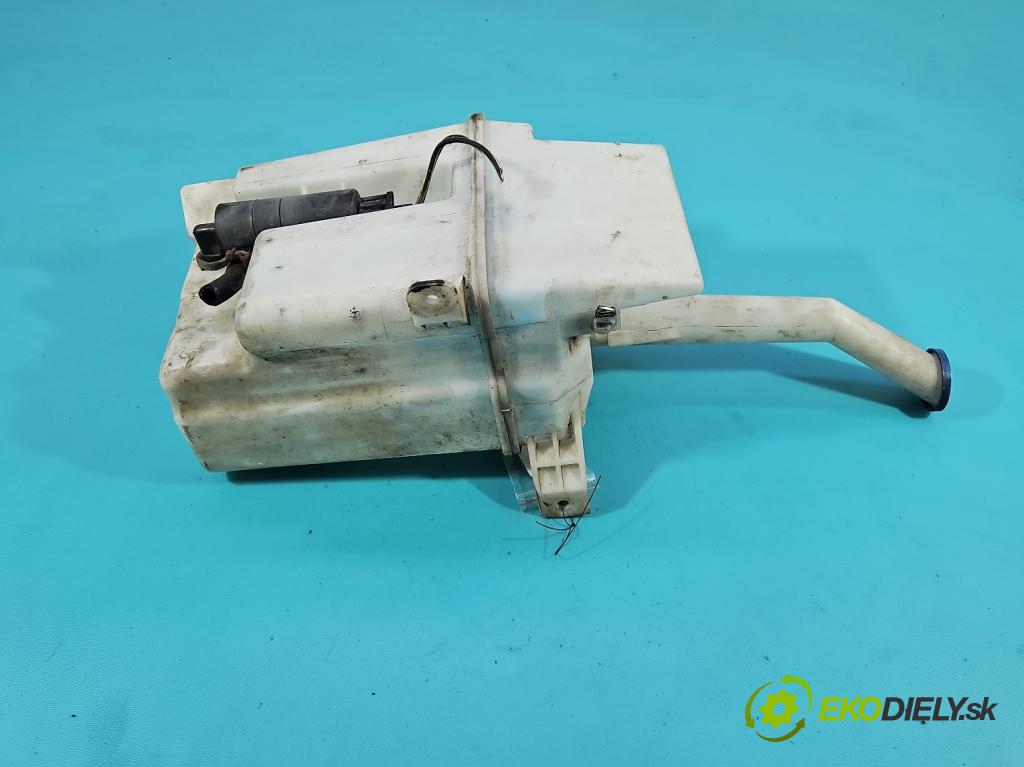 Toyota Avensis II T25 2003-2008 2.0 d4d 126 HP manual 93 kW 1998 cm3 5- nádržka tekutina: ostrekovačov