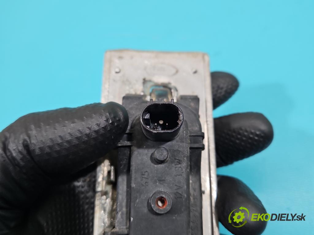 Bmw 7 F01 2008-2015 3.0d 245KM automatic 180 kW 2993 cm3 4- rozcestník: přední levý 7203371