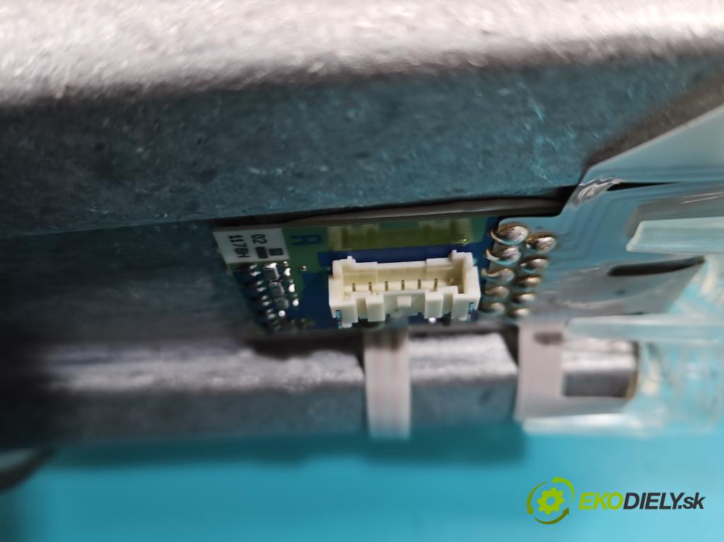 Bmw 7 F01 2008-2015 3.0d 245KM automatic 180 kW 2993 cm3 4- rozcestník: přední pravý MD.E4 12660