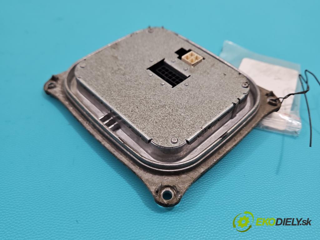 Fiat Ducato IV 2014- 2.3 jtd 150 HP manual 110 kW 2287 cm3 2- střídač: xenon 130732952800 (Riadiaca jednotka xenónu)