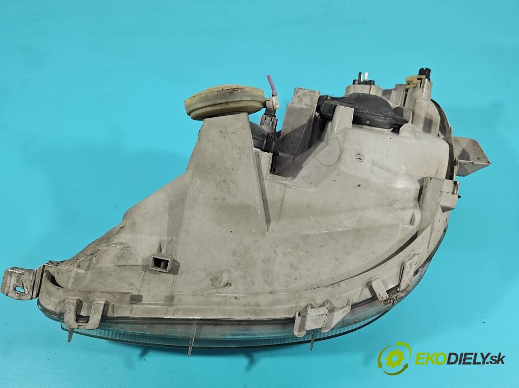 Mercedes A W168 1997-2004 1.7 cdi 95 HP manual 70 kW 1689 cm3 5- Reflektor: pravý A1688201861 (Svetlo predné pravé)