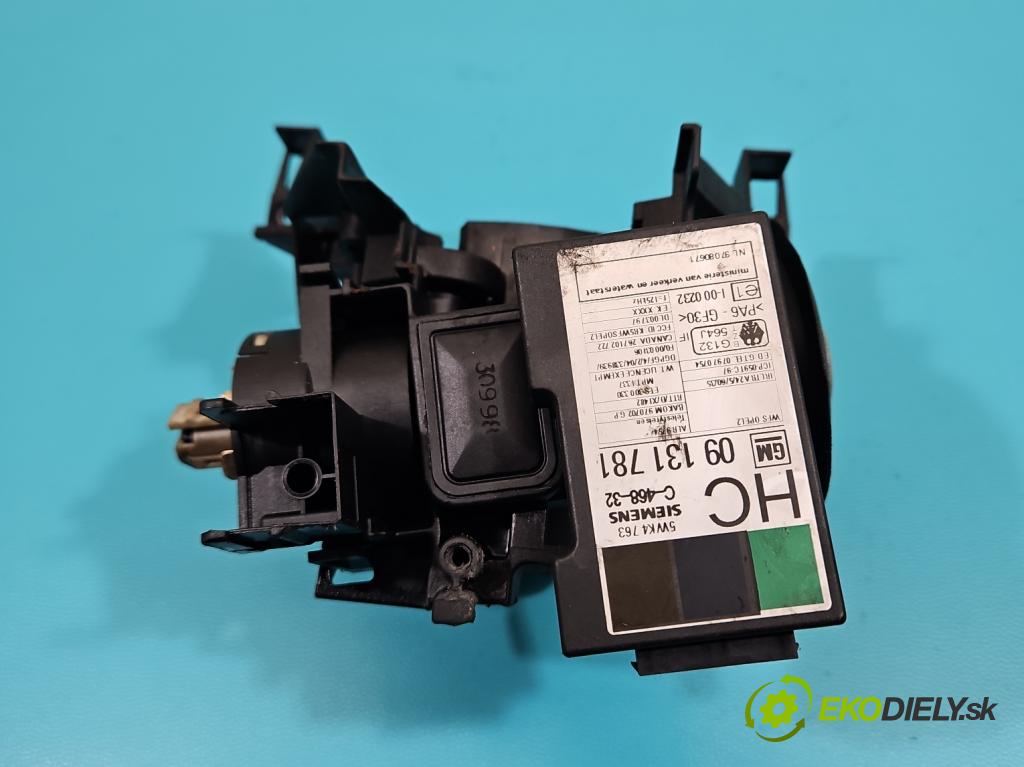 Opel Astra II 1998-2009 2.0 DTL 82 HP manual 60 kW 1994 cm3 5- Spínačka 09131781 (Spínacia skrinka)