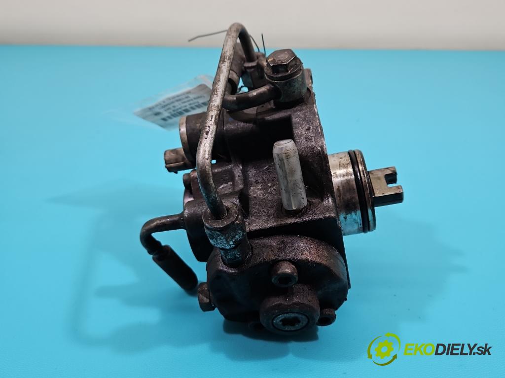 Toyota Avensis II T25 2003-2008 2.0 d4d 126 HP manual 93 kW 1998 cm3 5- čerpadlo vstrekovacia 22100-0R020 (Vstrekovacie čerpadlo)