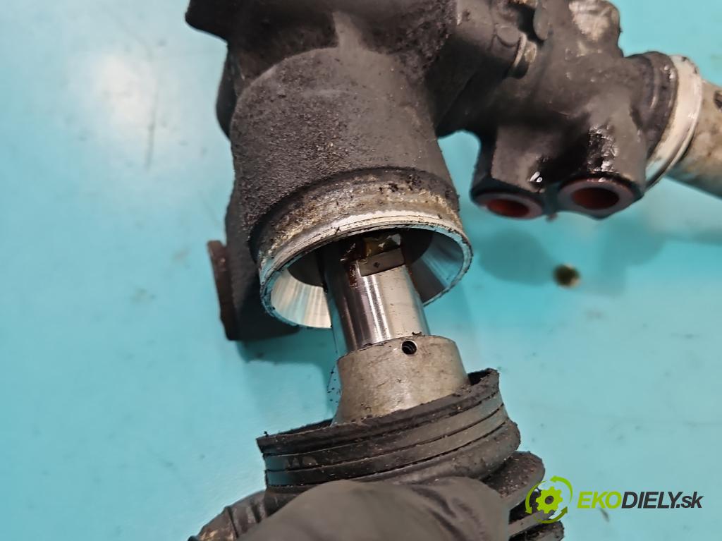 Toyota Avensis II T25 2003-2008 2.0 d4d 126 hp manual 93 kW 1998 cm3 5- řízení volant 44200-05082B