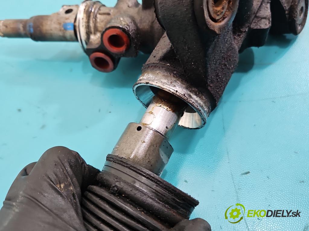 Toyota Avensis II T25 2003-2008 2.0 d4d 126 hp manual 93 kW 1998 cm3 5- řízení volant 44200-05082B