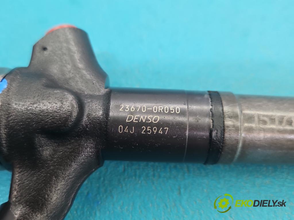 Toyota Avensis II T25 2003-2008 2.0 d4d 126 HP manual 93 kW 1998 cm3 5- vstrek 23670-0R050 (Vstrekovač paliva)