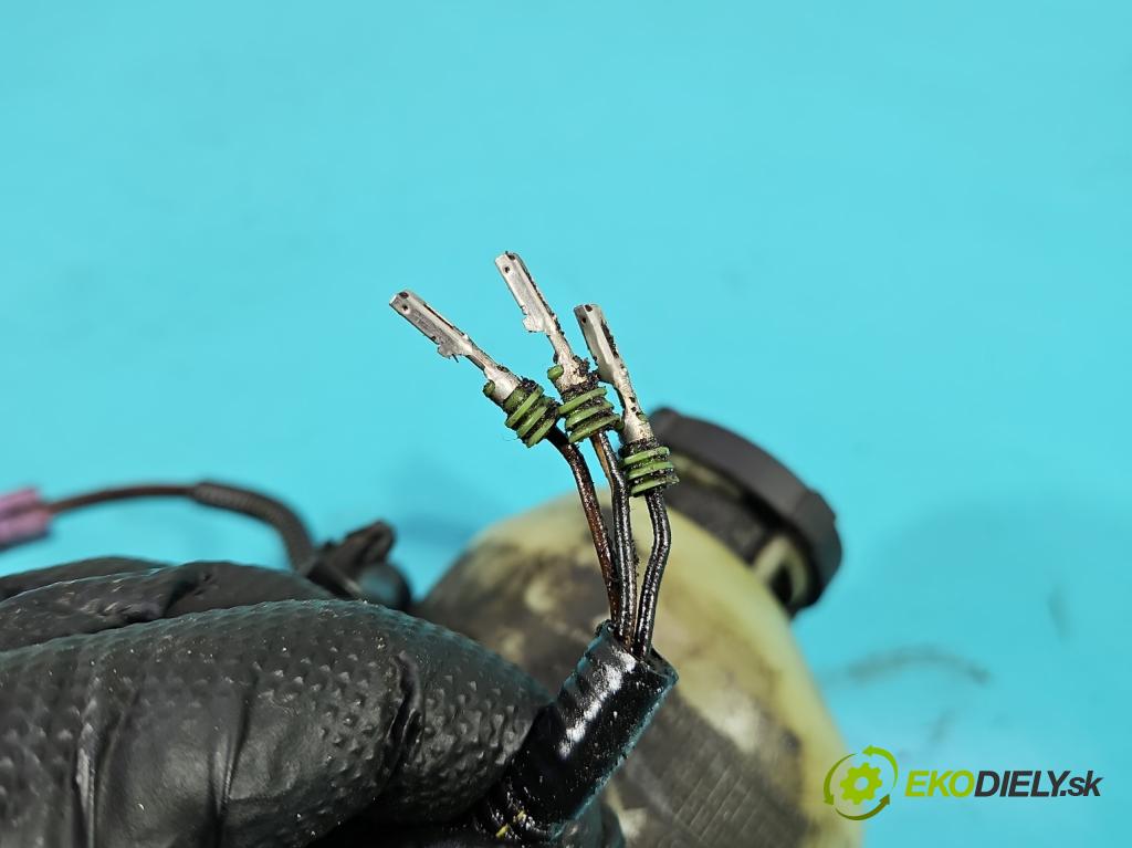 Opel Zafira A 1999-2005 1.8 16V 116 hp manual 85 kW 1796 cm3 5- čerpadlo posilovač  (Servočerpadlo)