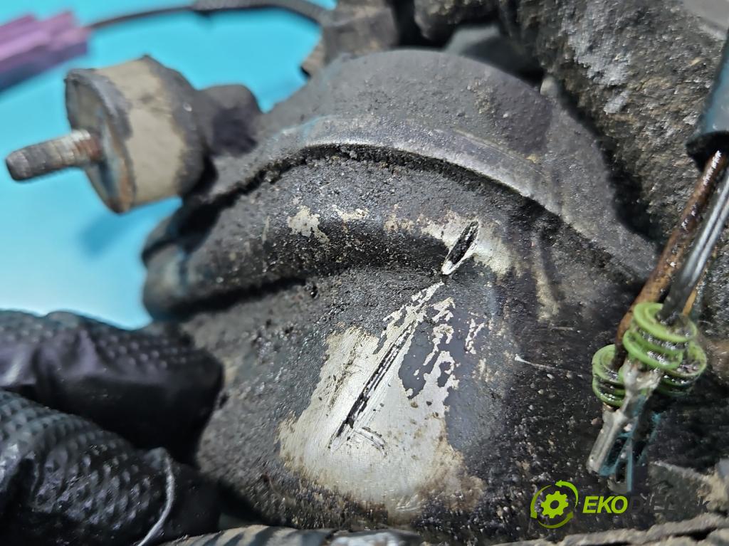 Opel Zafira A 1999-2005 1.8 16V 116 hp manual 85 kW 1796 cm3 5- čerpadlo posilovač  (Servočerpadlo)