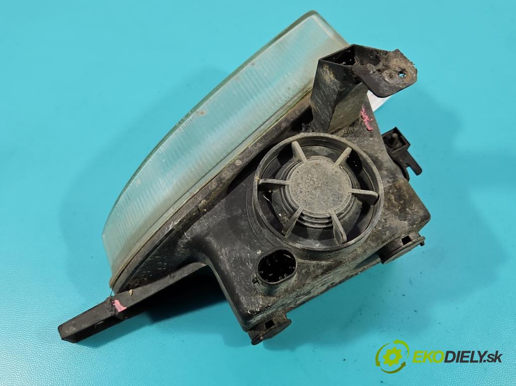 Opel Zafira A 1999-2005 1.8 16V 116 hp manual 85 kW 1796 cm3 5- Halogen pravý  (Klika dveří ostatní)