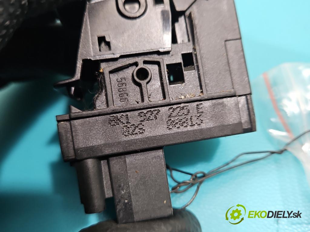 Audi Q5 2008-2016 3.0 tfsi: 272 HP automatic 200 kW 2995 cm3 5- prepínač brzda: ručný 8K1927225E (Prepínacie páčky pod volantom)