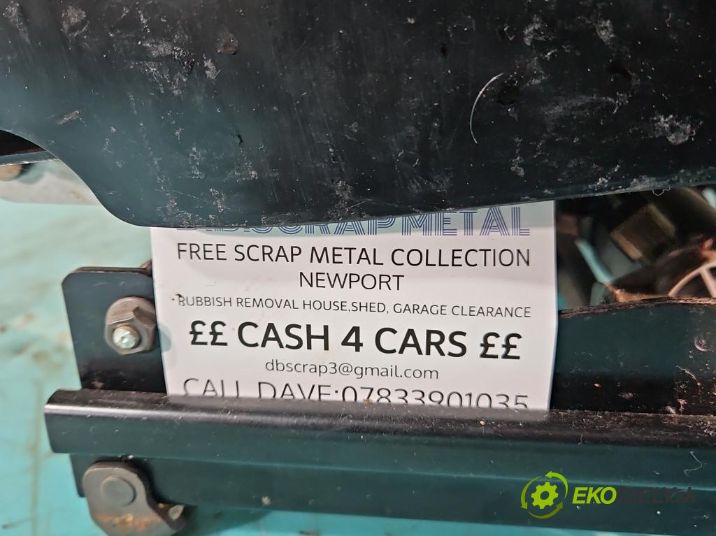 Porsche Panamera I 970 2009-2016 3.0 v6 420 hp automatic 309 kW 2997 cm3 5- Sedačka pravý 97052120203 (Sedadlo)