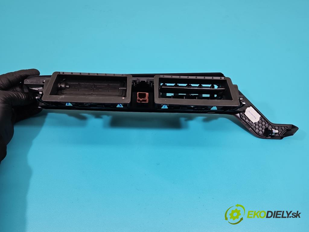 Citroen C4 Grand Picasso II 2013-2022 2.0 HDI 163 hp automatic 120 kW 1997 cm3 5- Mřížka: topení medián: 967797317A (Mřížka topení)