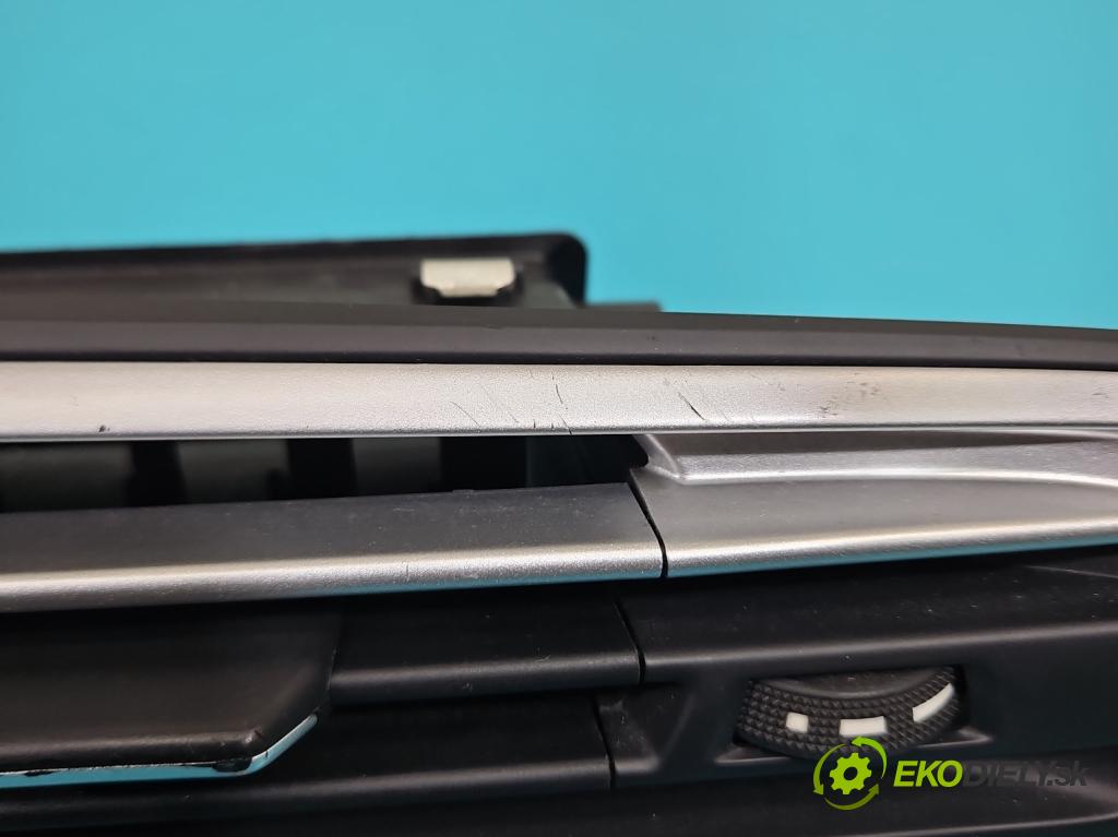 Citroen C4 Grand Picasso II 2013-2022 2.0 HDI 163 hp automatic 120 kW 1997 cm3 5- Mřížka: topení medián: 967797317A (Mřížka topení)