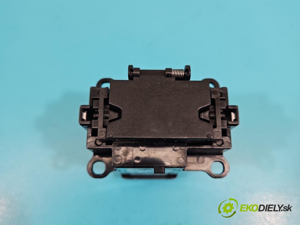 Citroen C4 Grand Picasso II 2013-2022 2.0 HDI 163 HP automatic 120 kW 1997 cm3 5- Spínačka 9814247280 (Spínacia skrinka)