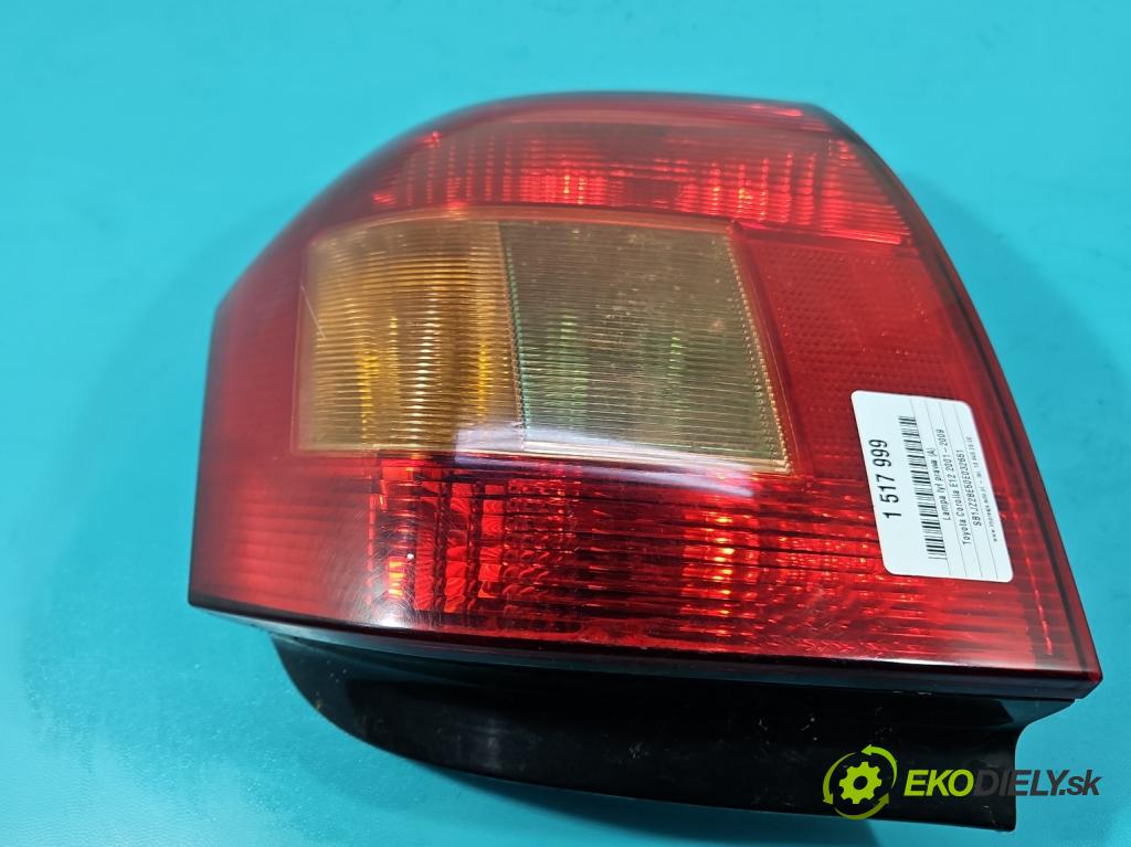 Toyota Corolla E12 2001-2009 1.6 vvti 110 hp manual 81 kW 1598 cm3 3- světlo zadní pravé  (Klika dveří ostatní)