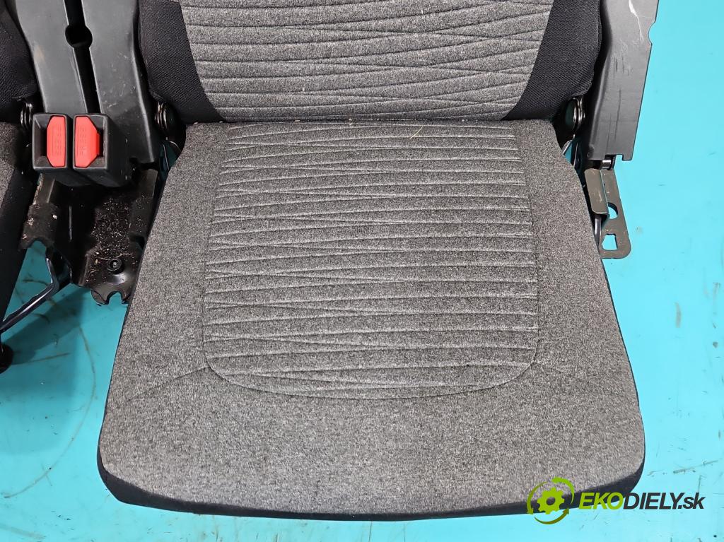 Citroen C4 Grand Picasso II 2013-2022 2.0 HDI 163 HP automatic 120 kW 1997 cm3 5- Sedačka zadné ľavý III