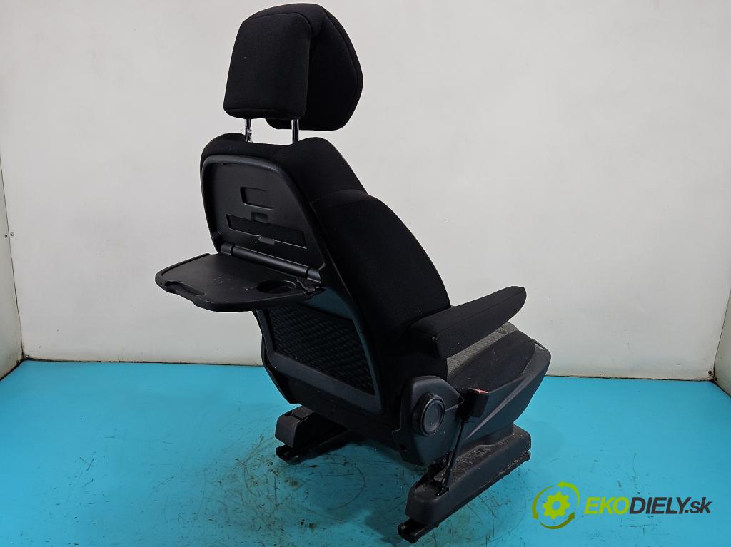 Citroen C4 Grand Picasso II 2013-2022 2.0 HDI 163 HP automatic 120 kW 1997 cm3 5- Sedačka ľavý  (Sedadlo)