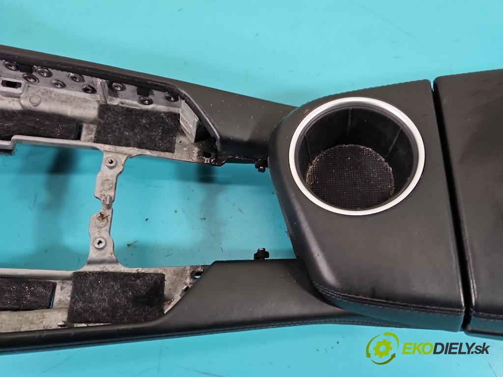 Porsche Panamera I 970 2009-2016 3.0 v6 420hp automatic 309 kW 2997 cm3 5- loketní opěrka 97055311101 (Loketní opěrka)