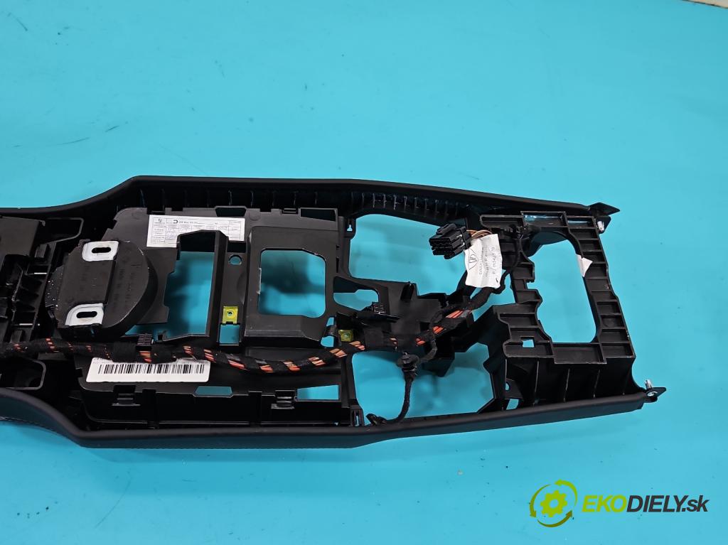 Porsche Panamera I 970 2009-2016 3.0 v6 420hp automatic 309 kW 2997 cm3 5- loketní opěrka 97055343500 (Loketní opěrka)