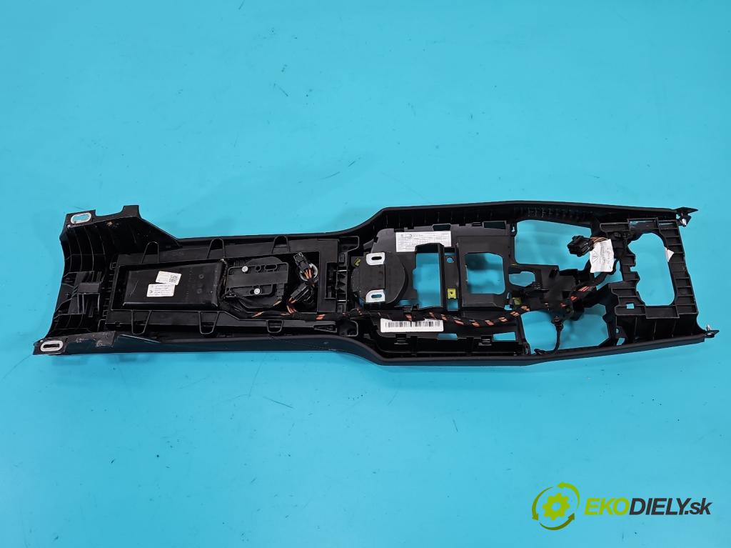 Porsche Panamera I 970 2009-2016 3.0 v6 420hp automatic 309 kW 2997 cm3 5- loketní opěrka 97055343500 (Loketní opěrka)