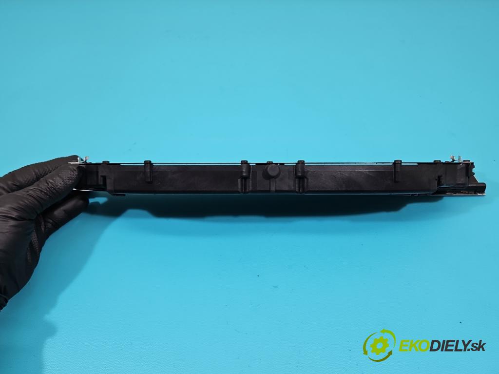 Porsche Panamera I 970 2009-2016 3.0 v6 420hp automatic 309 kW 2997 cm3 5- Rukojeť: na napoje: 97055239401 (Držák nápojů)