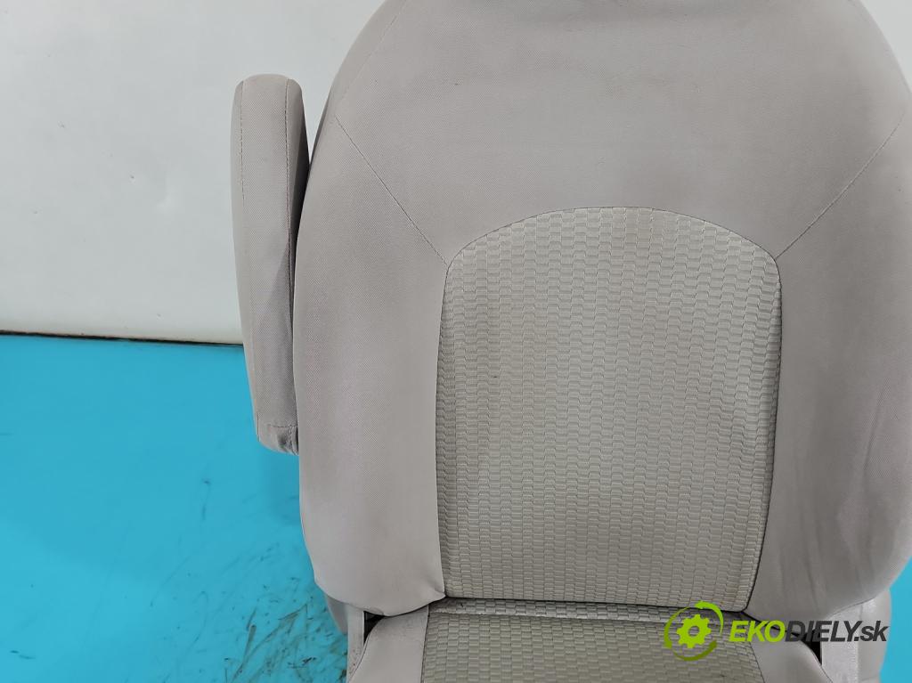 Nissan Micra K13 2010-2017 1.2 16v 80 HP manual 59 kW 1198 cm3 5- Sedačka ľavý  (Sedadlo)