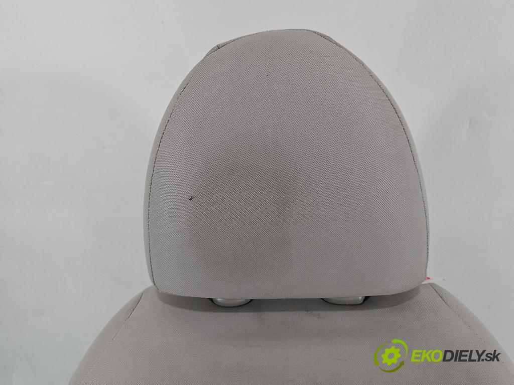 Nissan Micra K13 2010-2017 1.2 16v 80 HP manual 59 kW 1198 cm3 5- Sedačka ľavý  (Sedadlo)