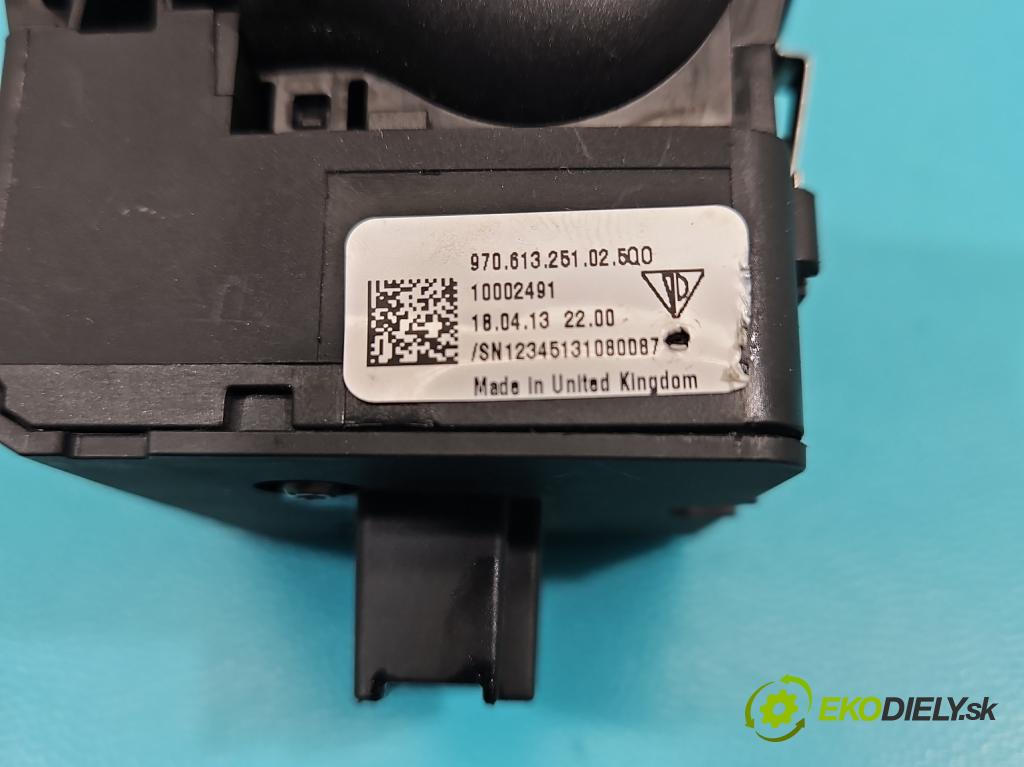 Porsche Panamera I 970 2009-2016 3.0 v6 420 hp automatic 309 kW 2997 cm3 5- prepínač brzda: ručný 97061325102 (Prepínacie páčky pod volantom)