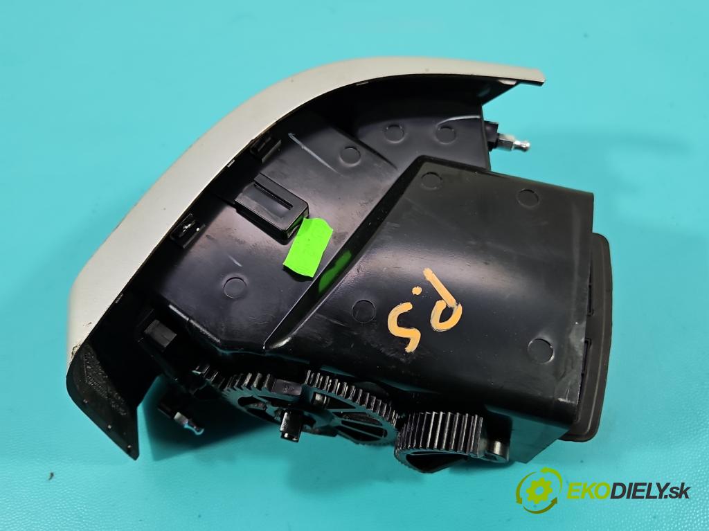 Fiat Ducato IV 2014- 2.3 jtd 150 HP manual 110 kW 2287 cm3 2- Mřížka: kúrenia stredová 385800 (Mriežka kúrenia (fukár))