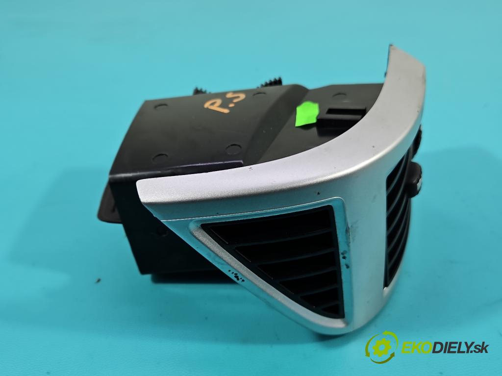 Fiat Ducato IV 2014- 2.3 jtd 150 HP manual 110 kW 2287 cm3 2- Mřížka: kúrenia stredová 385800 (Mriežka kúrenia (fukár))