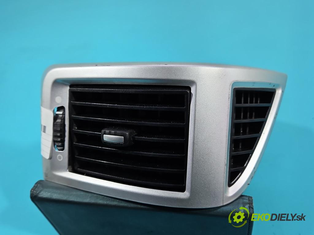 Fiat Ducato IV 2014- 2.3 jtd 150 HP manual 110 kW 2287 cm3 2- Mřížka: kúrenia stredová 385812 (Mriežka kúrenia (fukár))