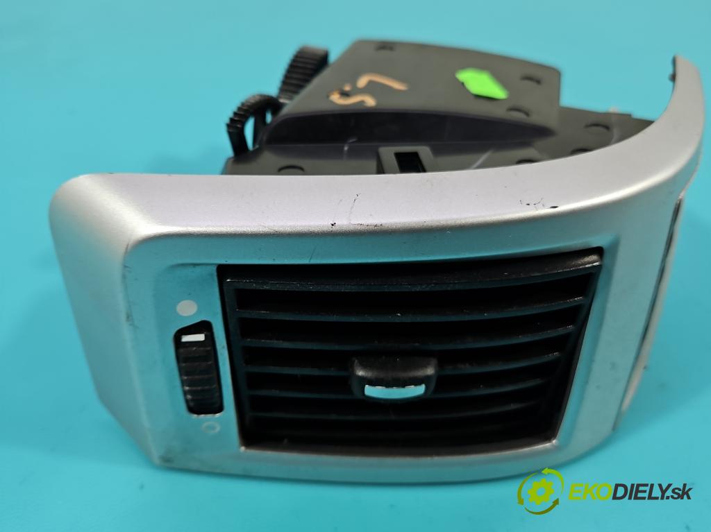 Fiat Ducato IV 2014- 2.3 jtd 150 HP manual 110 kW 2287 cm3 2- Mřížka: kúrenia stredová 385812 (Mriežka kúrenia (fukár))