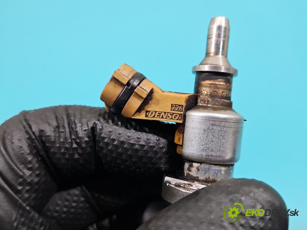 Toyota Avensis II T25 2003-2008 2.0 d4d 126 HP manual 93 kW 1998 cm3 5- vstrek 23710-26011 (Vstrekovač paliva)