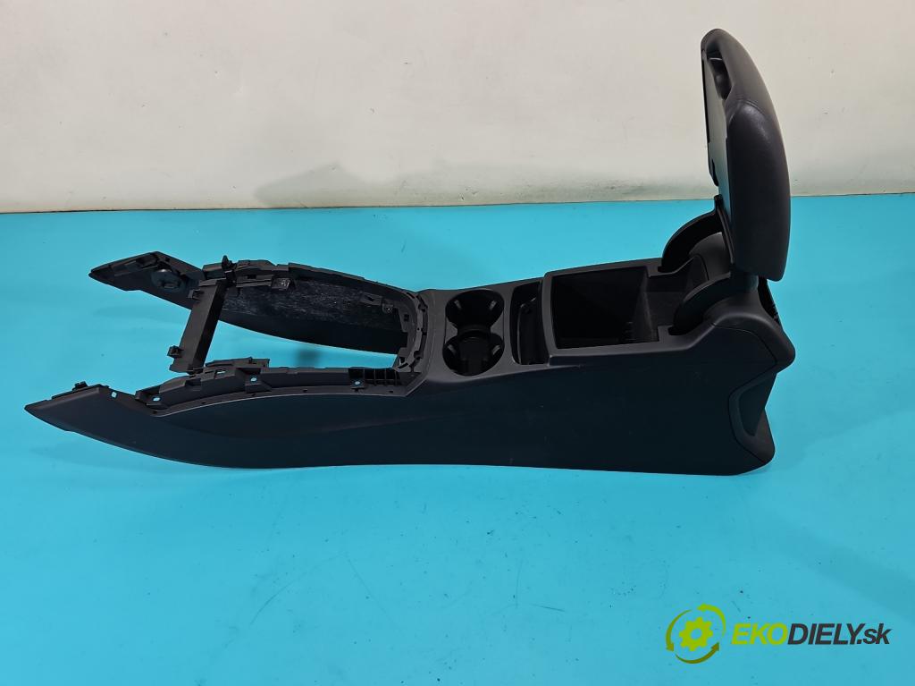 Audi Q5 2008-2016 3.0 tfsi: 272 HP automatic 200 kW 2995 cm3 5- operadlo 8R0864981 (Lakťová opierka)