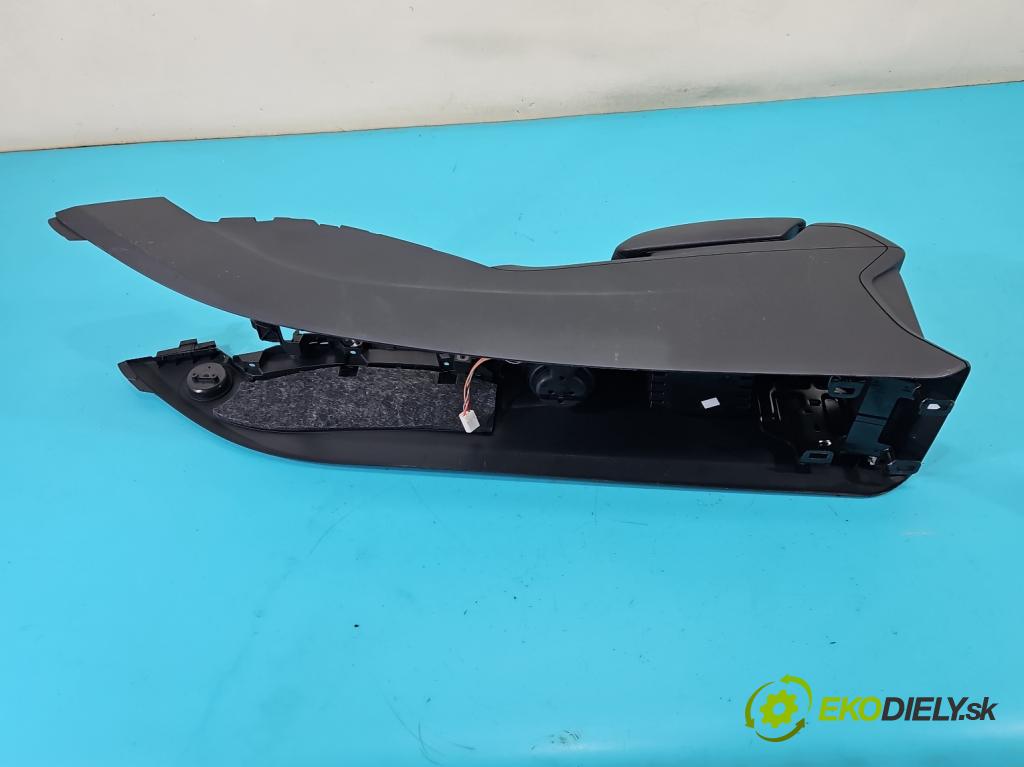 Audi Q5 2008-2016 3.0 tfsi: 272 HP automatic 200 kW 2995 cm3 5- operadlo 8R0864981 (Lakťová opierka)