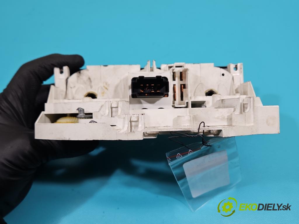 Vw Golf IV 1997-2003 1.6 16v 105 HP manual 77 kW 1598 cm3 5- panel kúrenia 1J0819045F