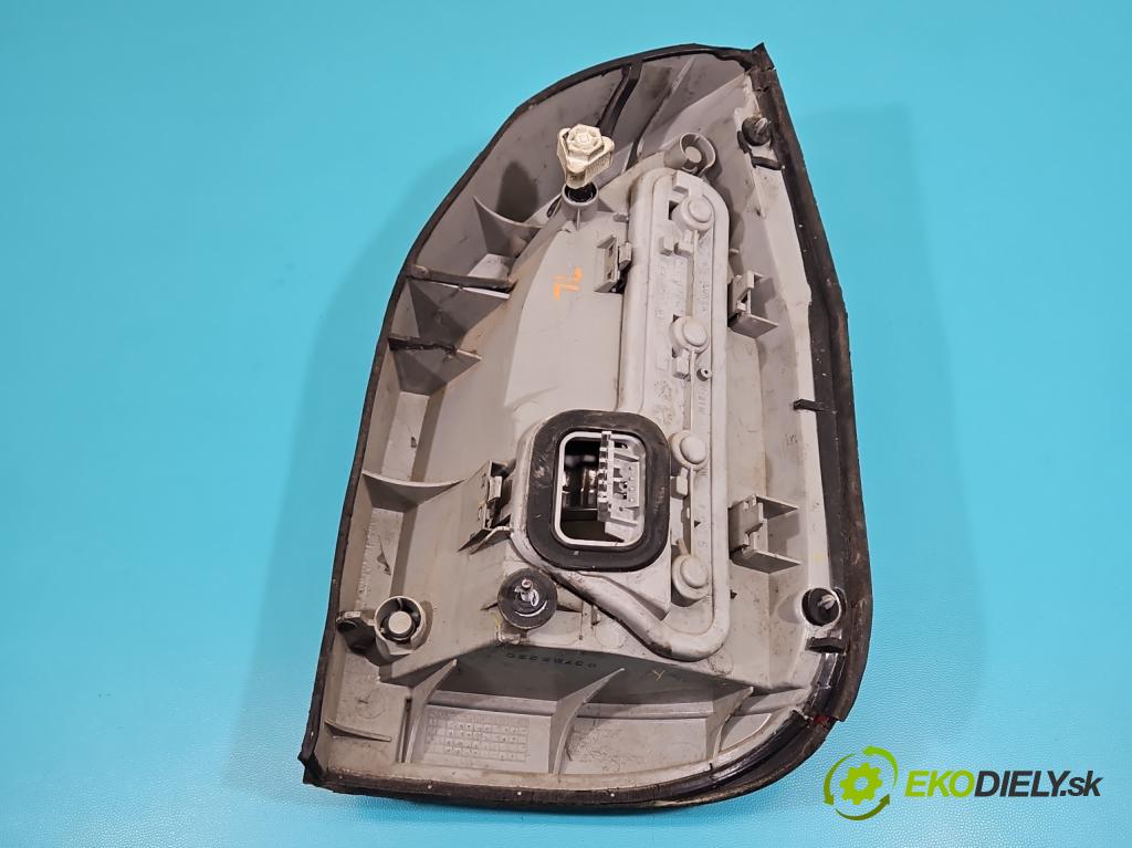 Opel Zafira A 1999-2005 2.0 dti 101 hp manual 74 kW 1995 cm3 5- světlo zadní levé  (Klika dveří ostatní)