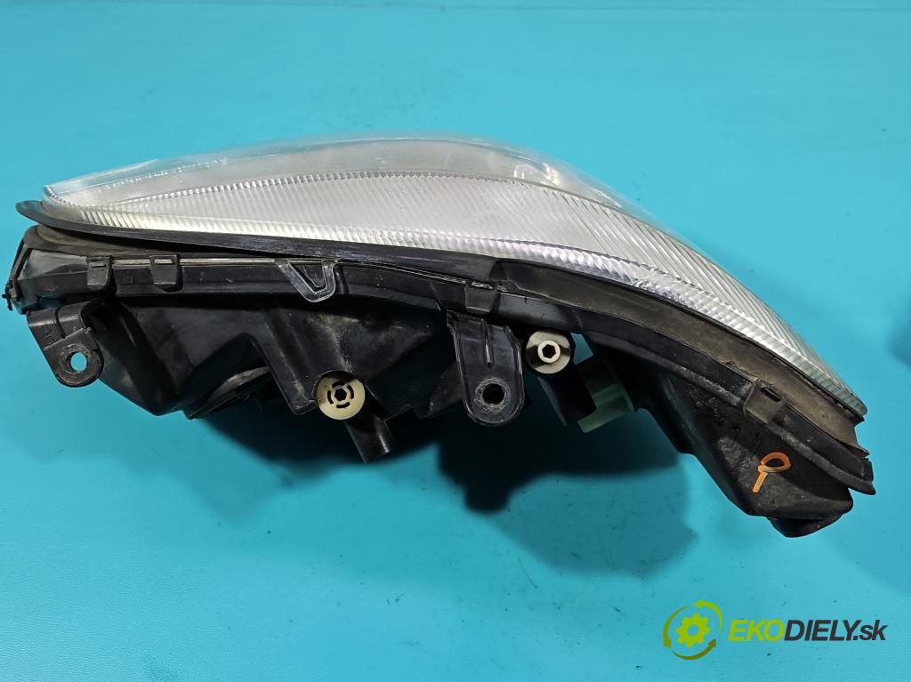 Opel Zafira A 1999-2005 2.0 dti 101 HP manual 74 kW 1995 cm3 5- Reflektor: pravý  (Svetlo predné pravé)