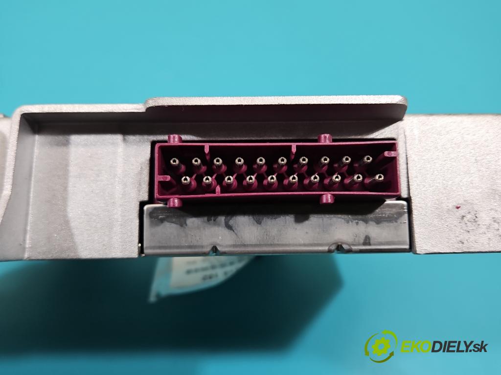 Porsche Panamera I 970 2009-2016 3.0 v6 420 hp automatic 309 kW 2997 cm3 5- Zesilovač: 97064544304 (Zosilňovač)