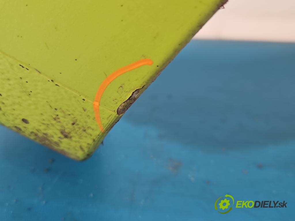 Nissan Micra K13 2010-2017 1.2 16v 80 HP manual 59 kW 1198 cm3 5- blatník predné pravý  (Kľučka dverí ostatné)