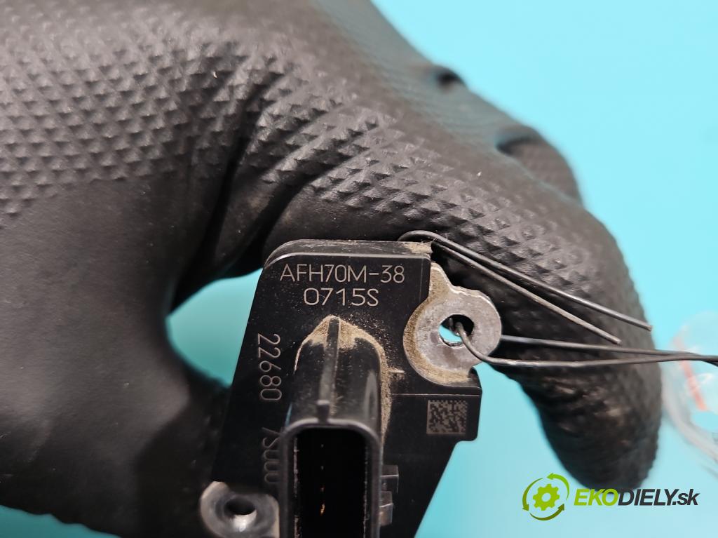 Nissan Micra K13 2010-2017 1.2 16v 80 HP manual 59 kW 1198 cm3 5- průtokoměr: AFH70M-38 (Váha vzduchu)