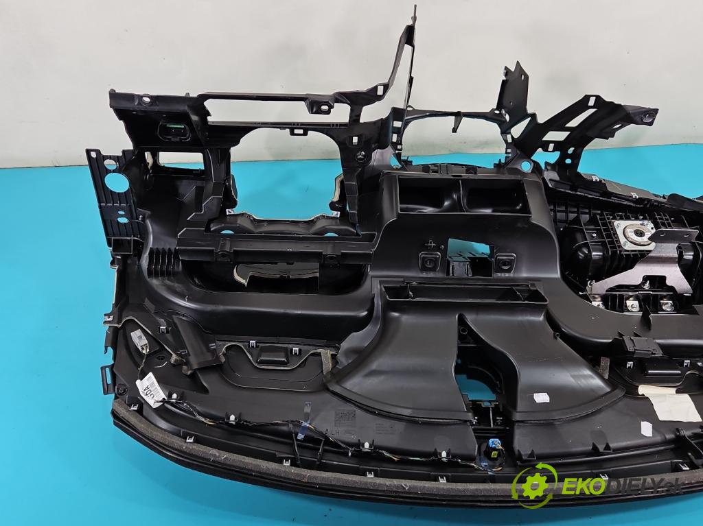 Ford Kuga Mk2 2013-2019 1.5 120 hp manual 88.3 kW 1498 cm3 5- kokpit,přistrojova deska