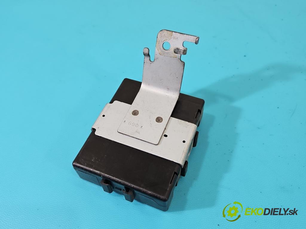 Nissan Micra K13 2010-2017 1.2 16v 80 HP manual 59 kW 1198 cm3 5- airbag vzduchové soubor: